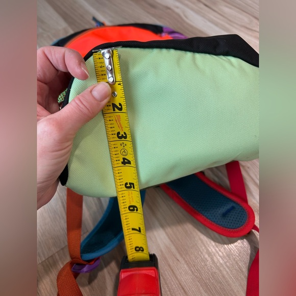 Cotopaxi NWT Bogotá 20L Daypack Backpack Hiking Colorful - Picture 8 of 10
